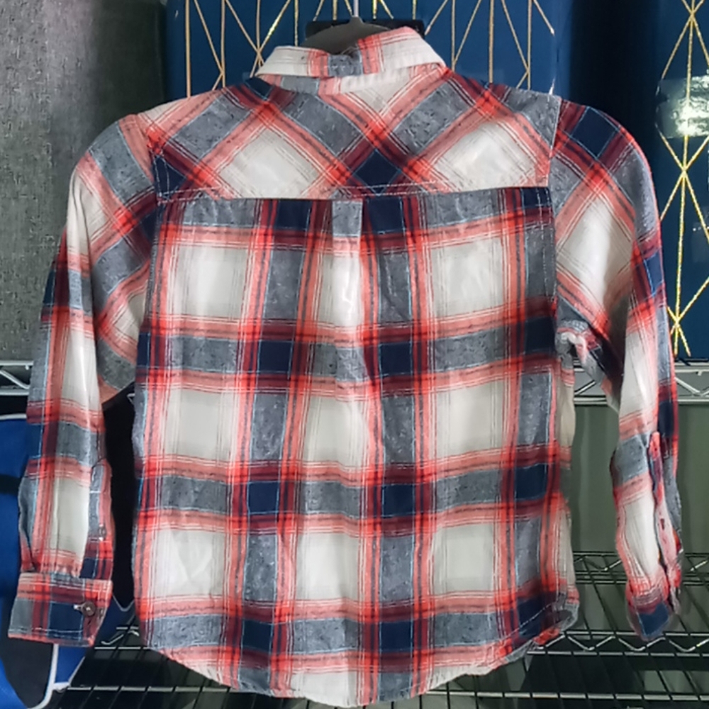 Boys button down long sleeve top size small 6-7 - Picture 2 of 2
